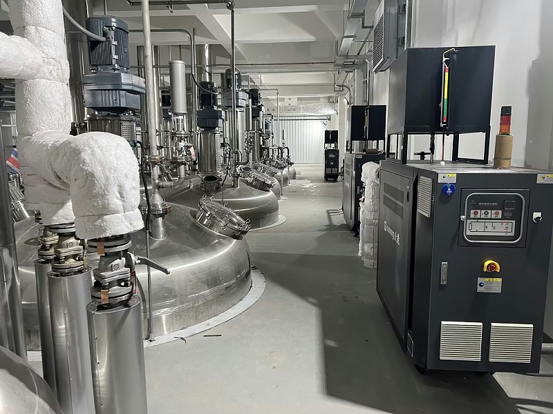反應釜控溫，150KW有機熱載體爐和高溫油溫機， (1)