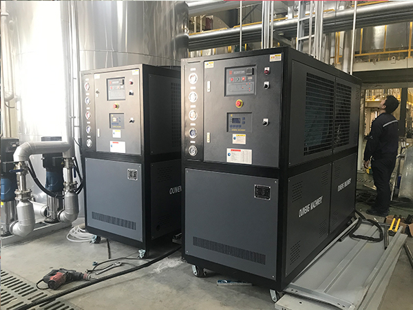 風冷式冷熱一體機2